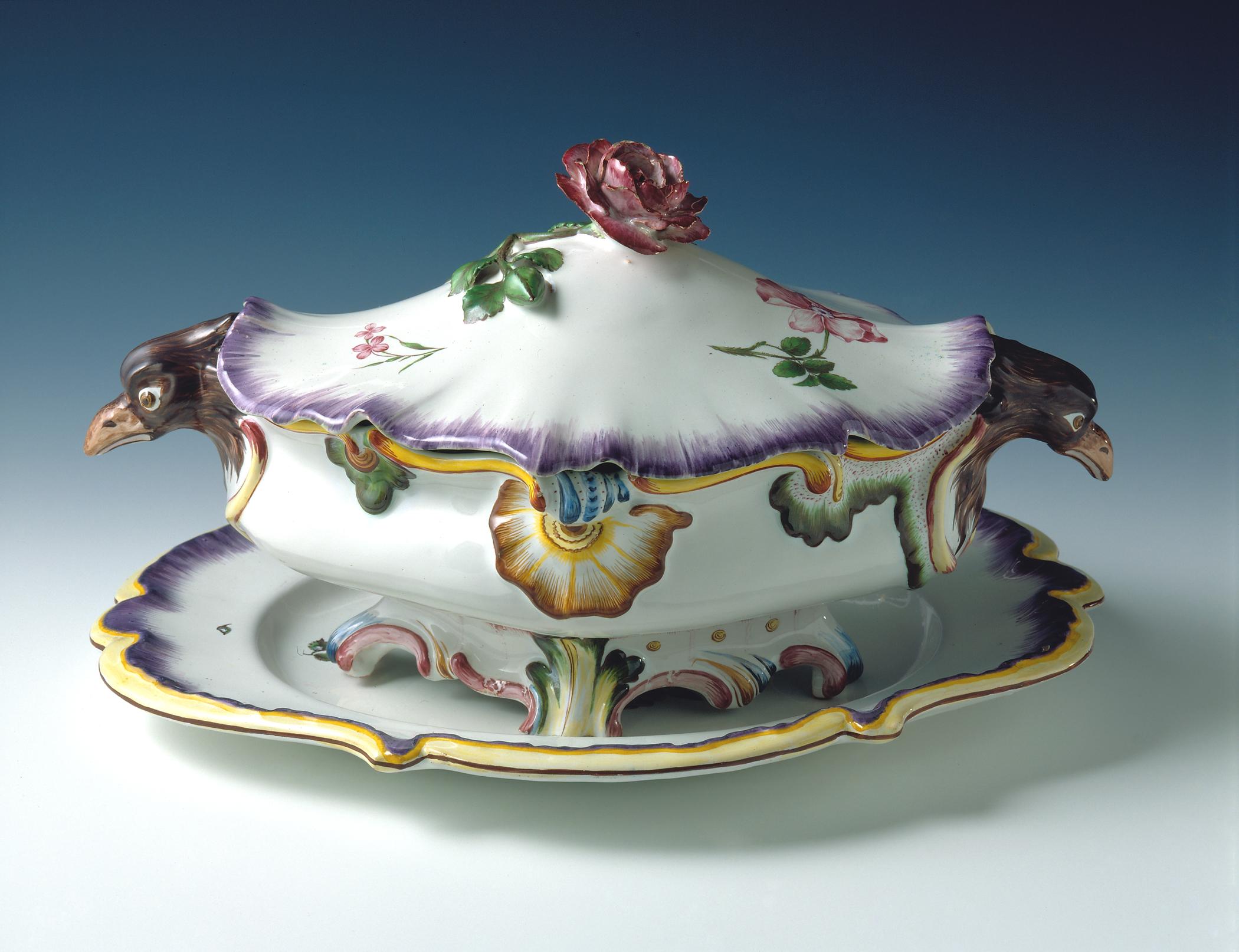 1996.0004.211 A-C Tureen