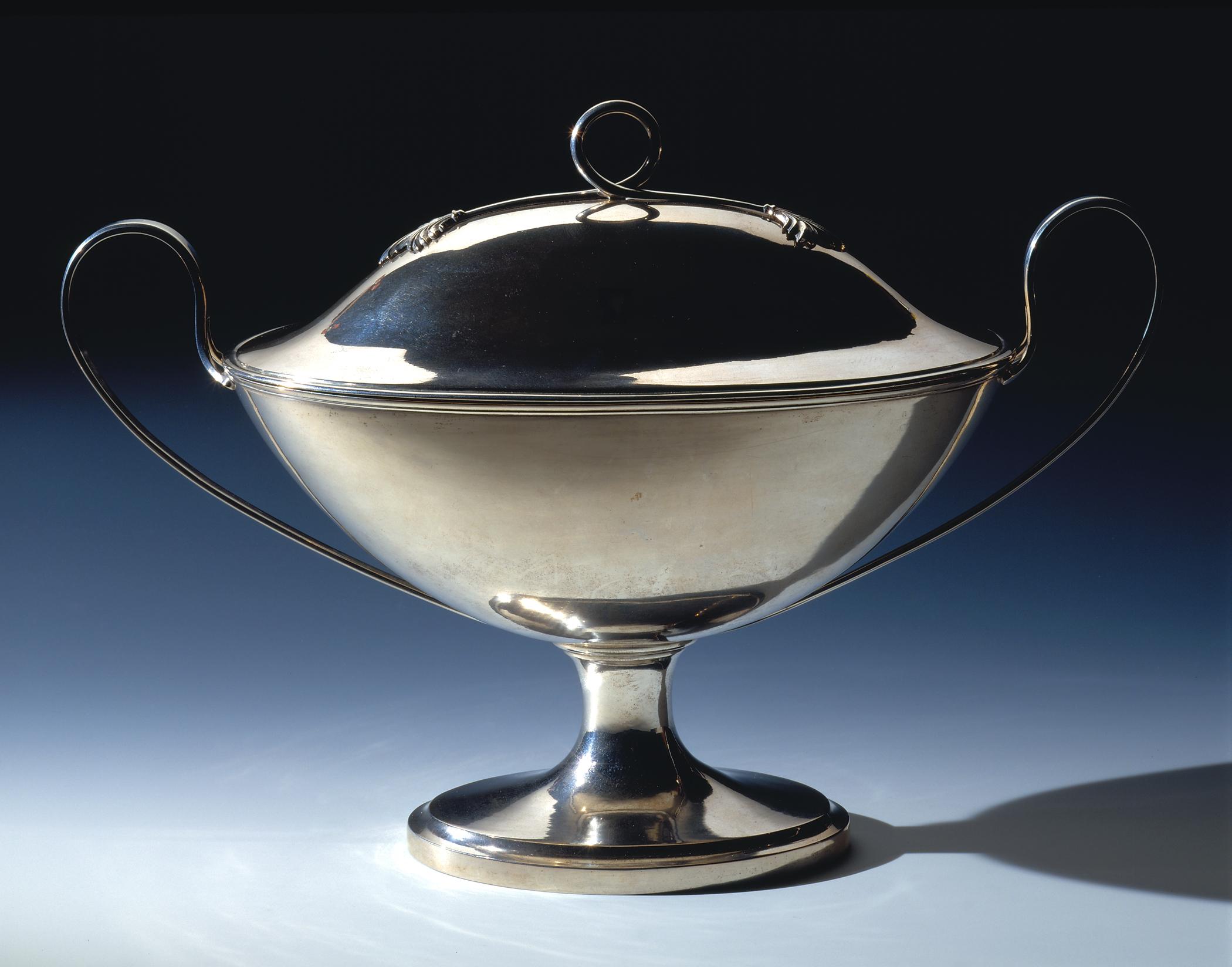 1996.0004.213 A, B Tureen