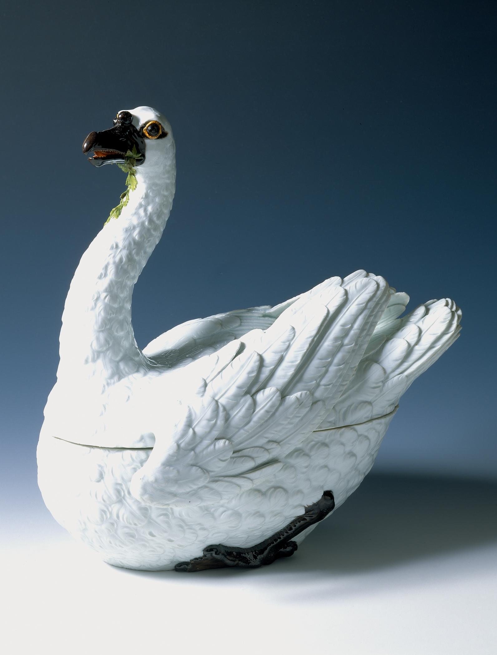 1996.0004.228 A, B Tureen