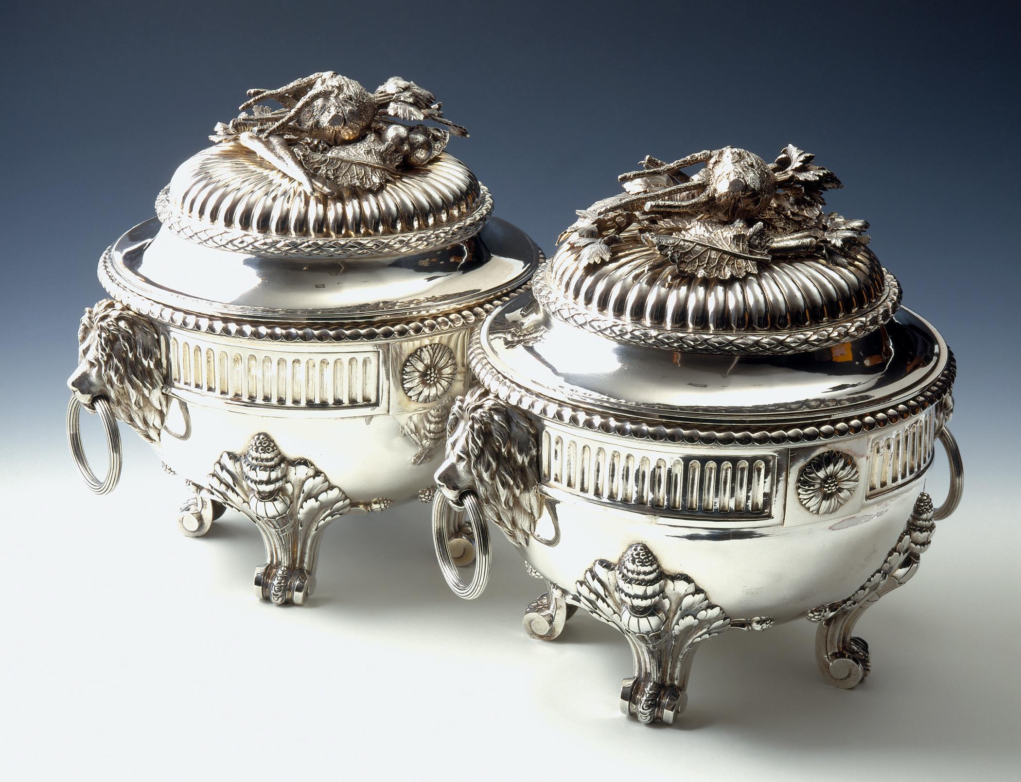 1996.0004.230.001, .002 Tureens