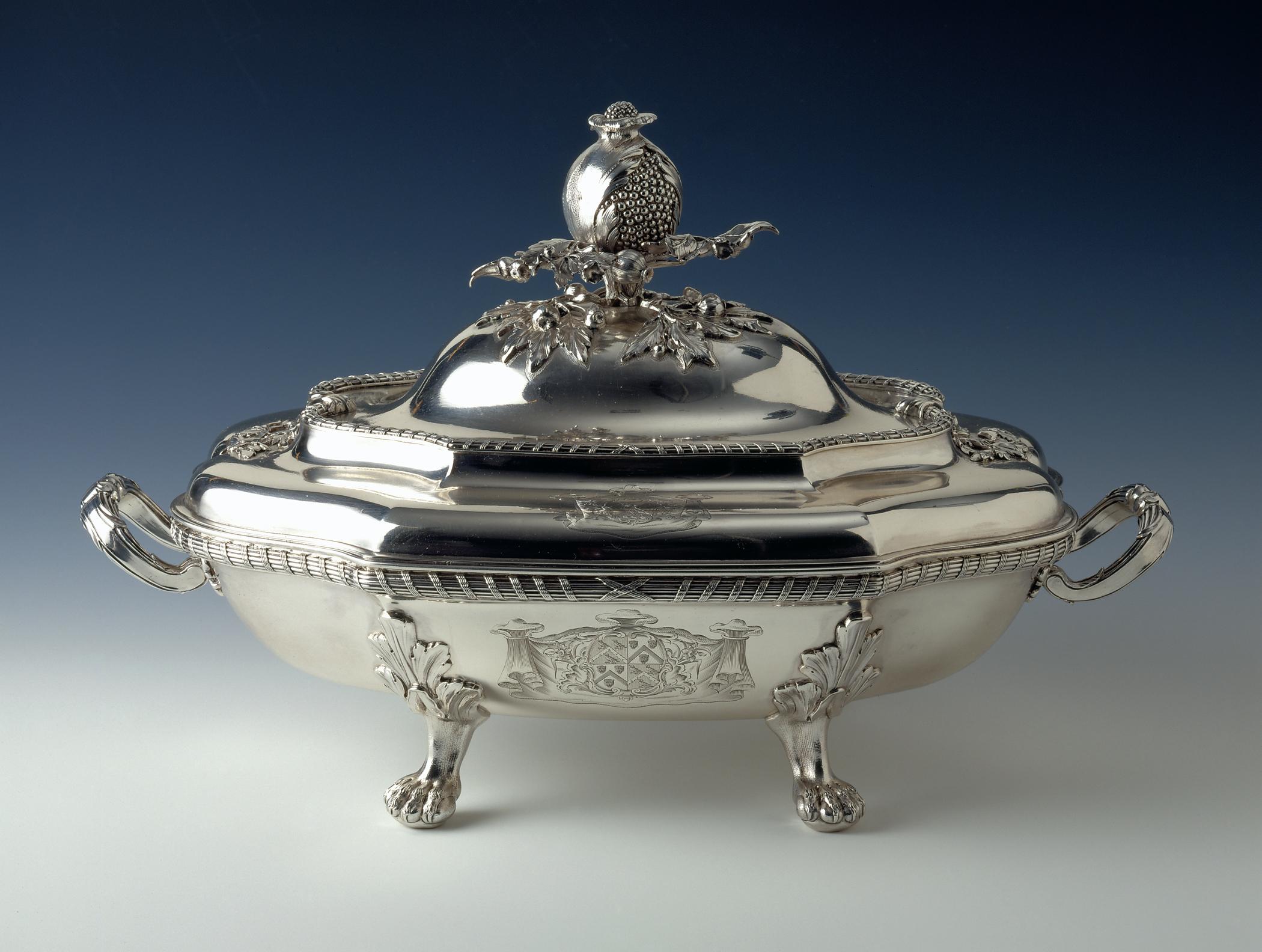 1996.0004.233 A, B Tureen