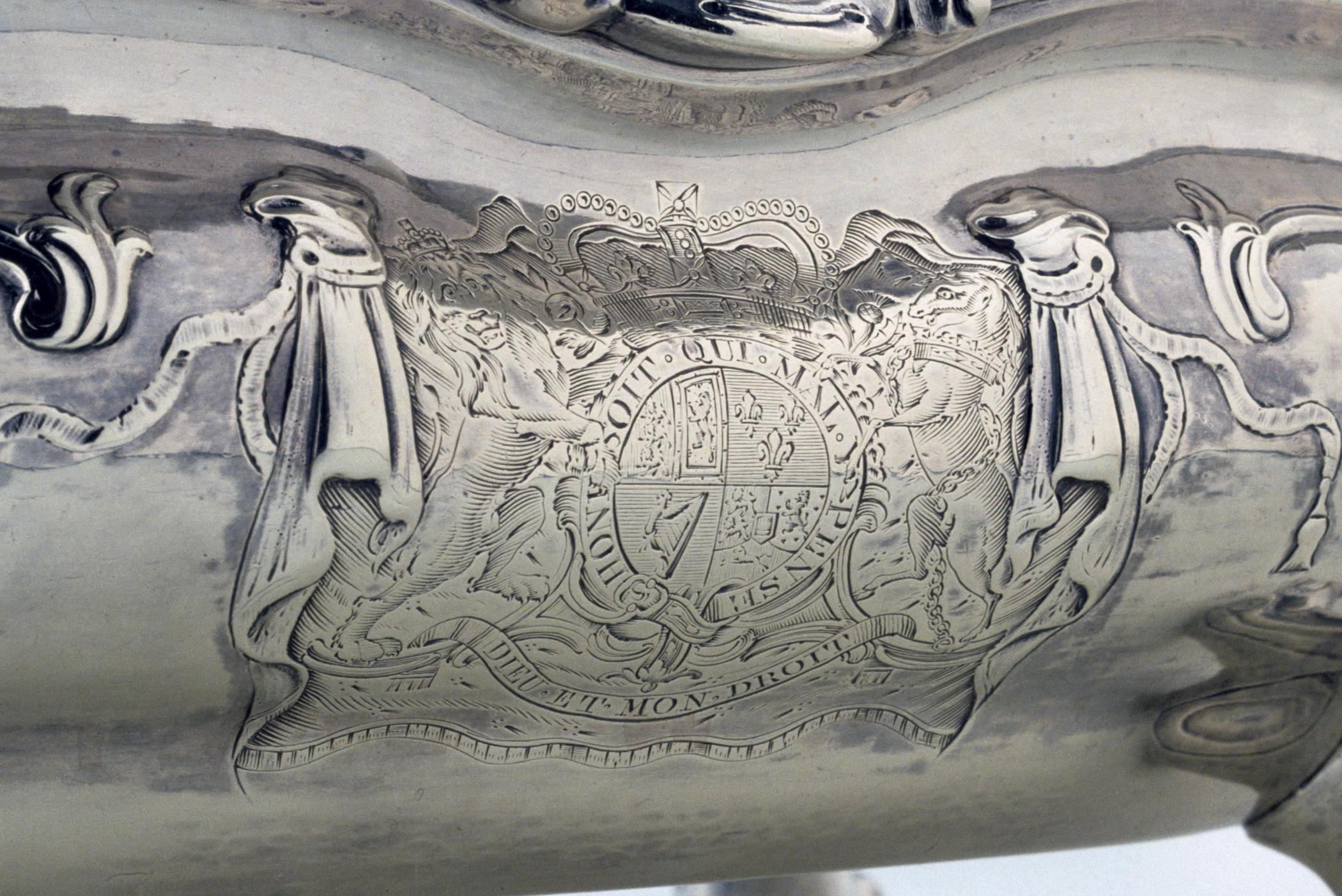 1996.0004.235 A-C Tureen (detail 3)