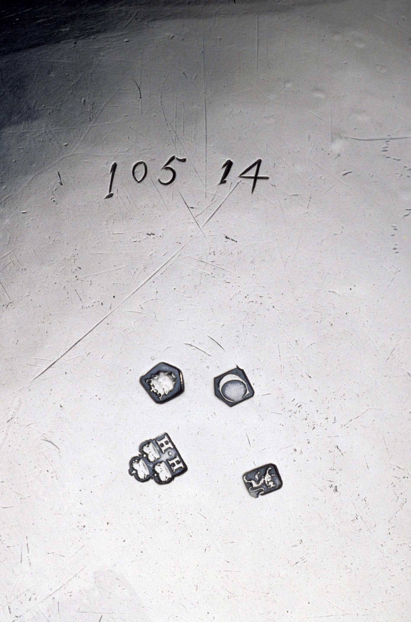 1996.0004.236 A, B Tureen (detail 2)
