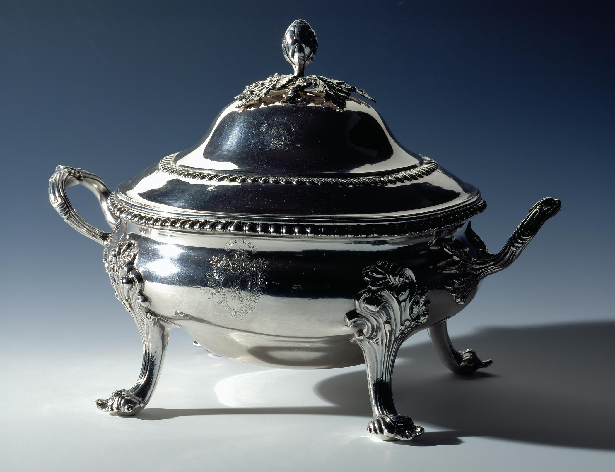 1996.0004.238 A, B Tureen