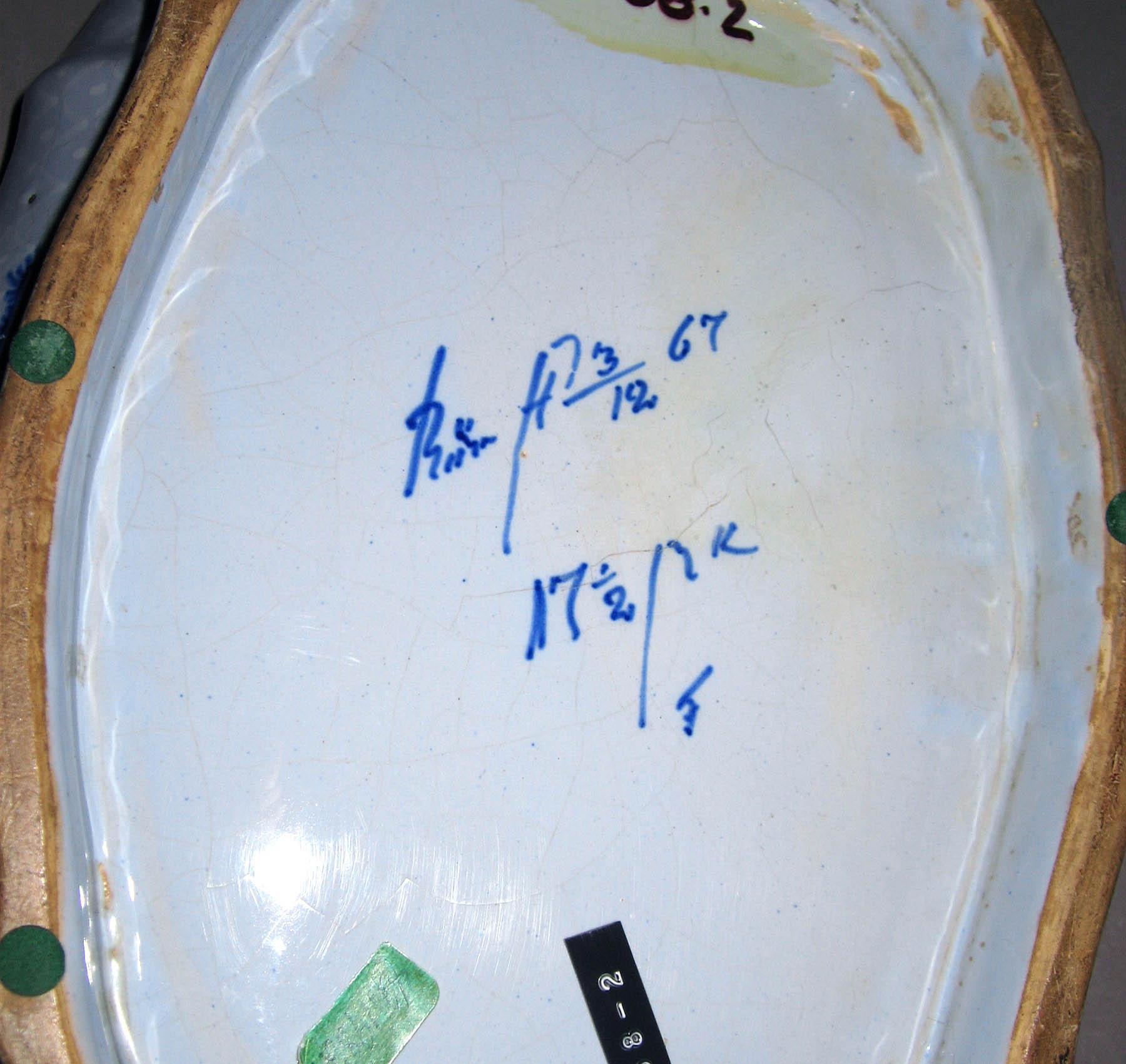 1996.0004.248 A Tin-glazed earthenware tureen (Underside)