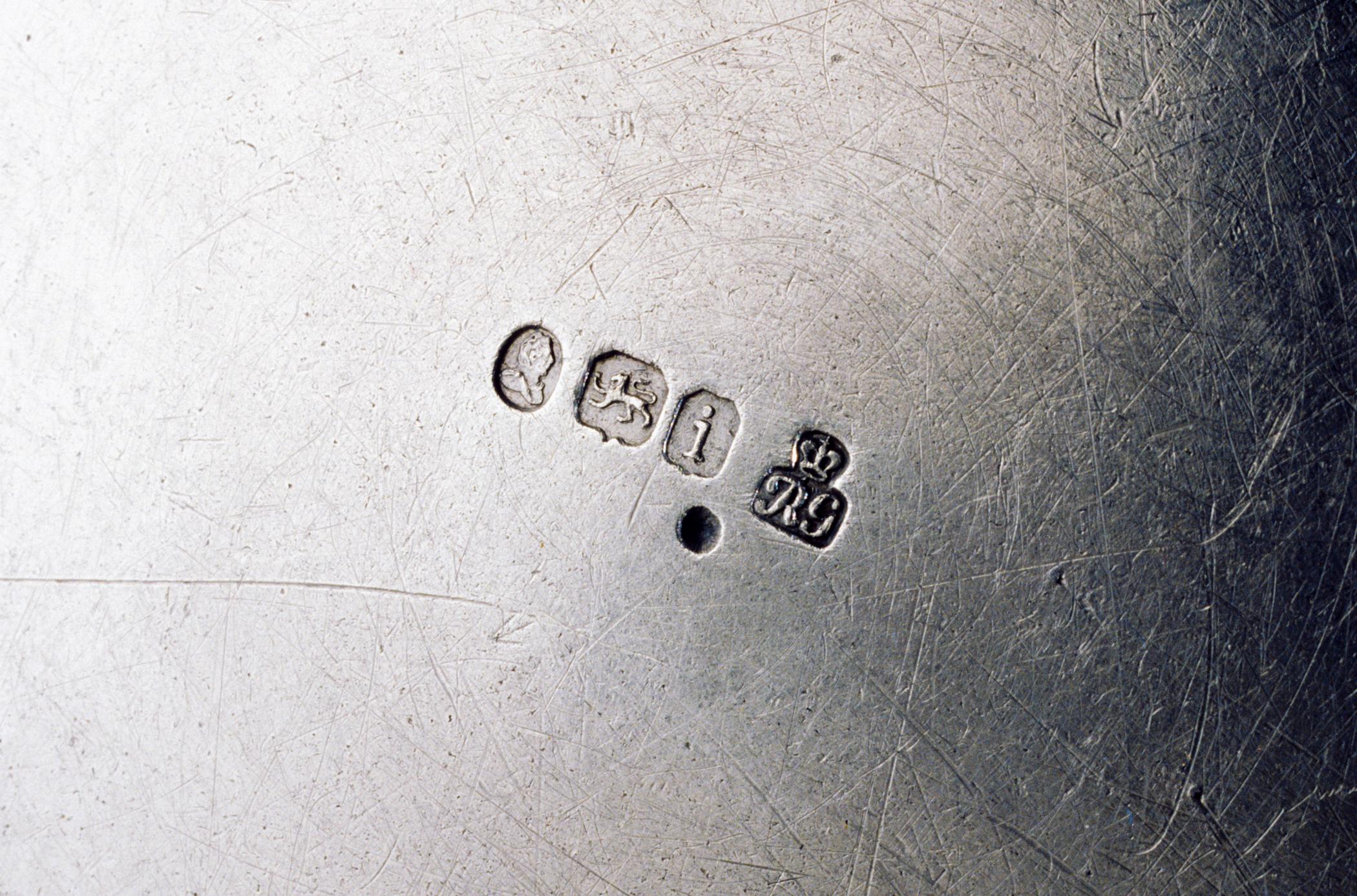 1996.0004.254 A-D Tureen (detail 2)