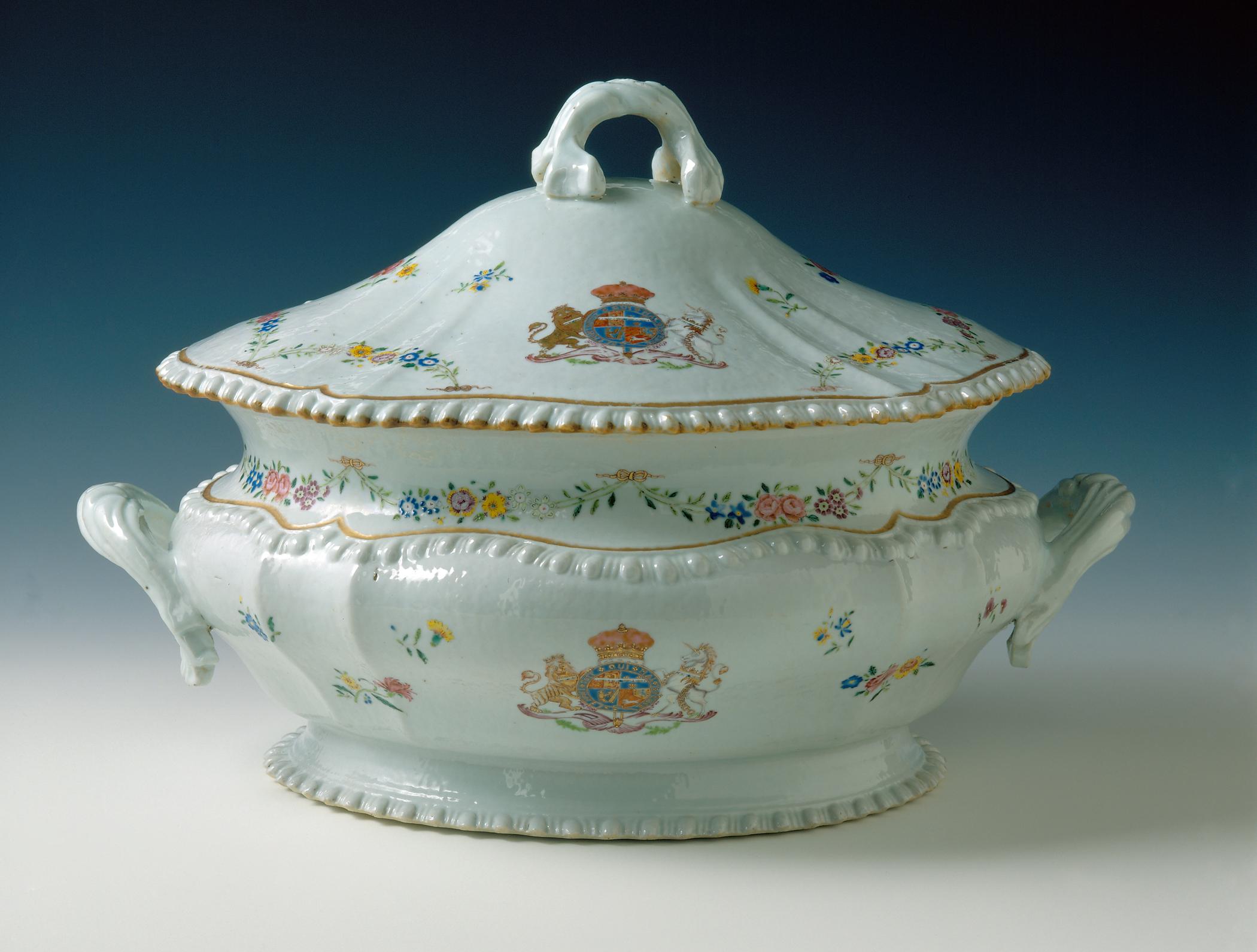 1996.0004.255 A, B Tureen