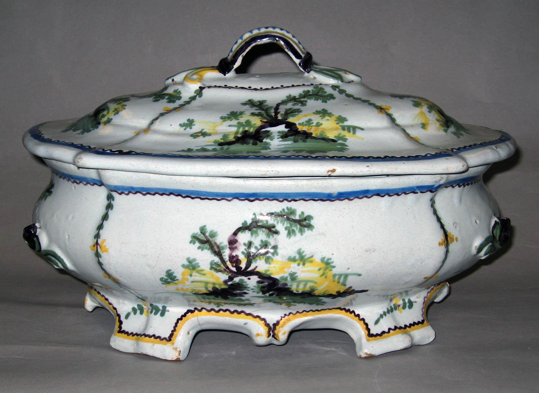 1996.0004.264 A, B Tin-glazed earthenware tureen