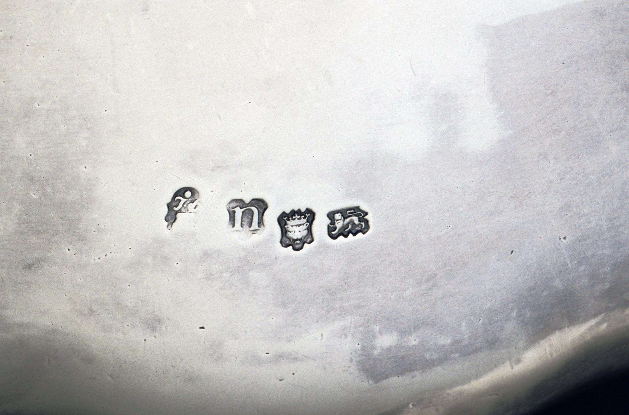 1996.0004.266.001 A, B Tureen (detail 2)