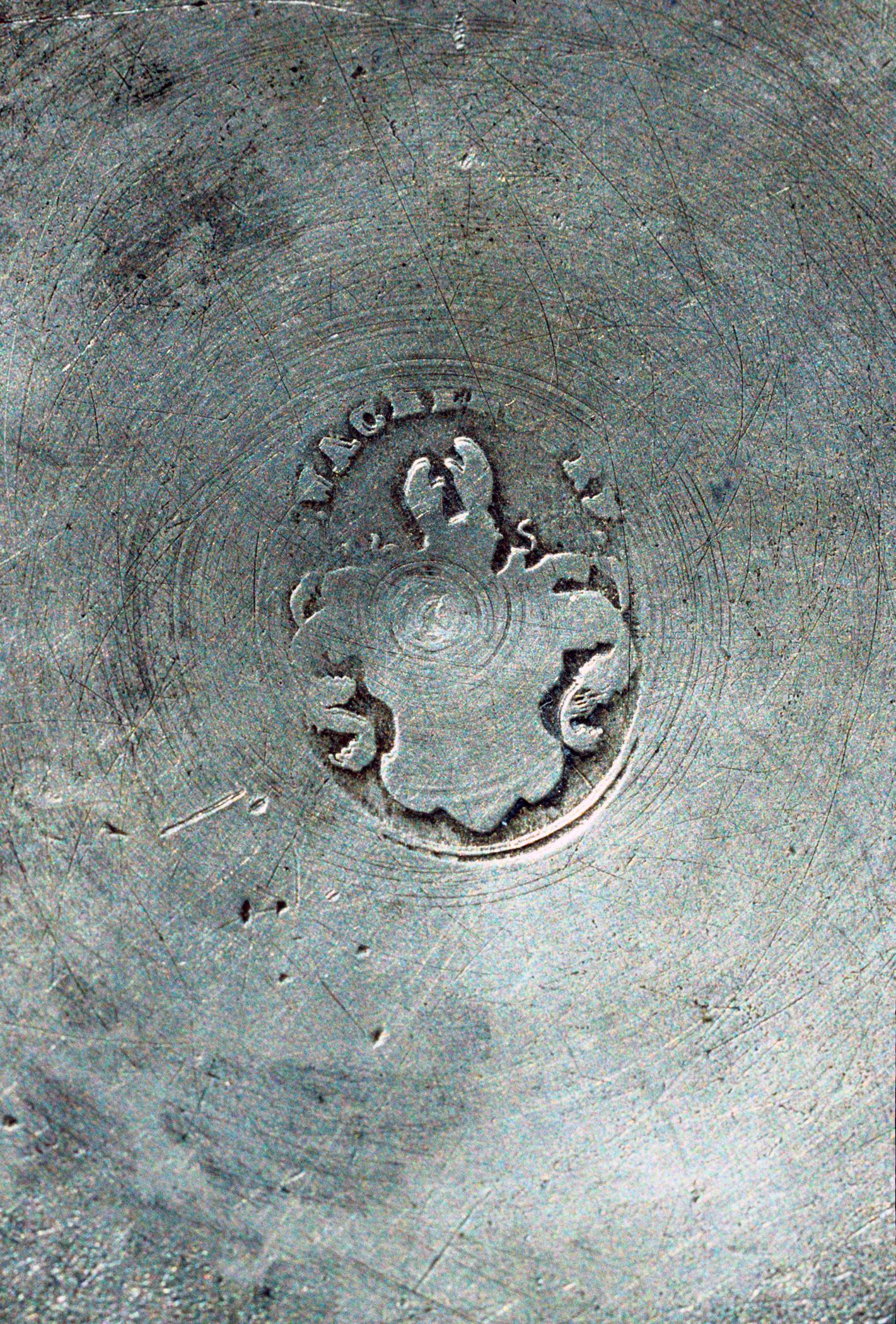 1996.0004.268 A, B Covered bowl (detail)