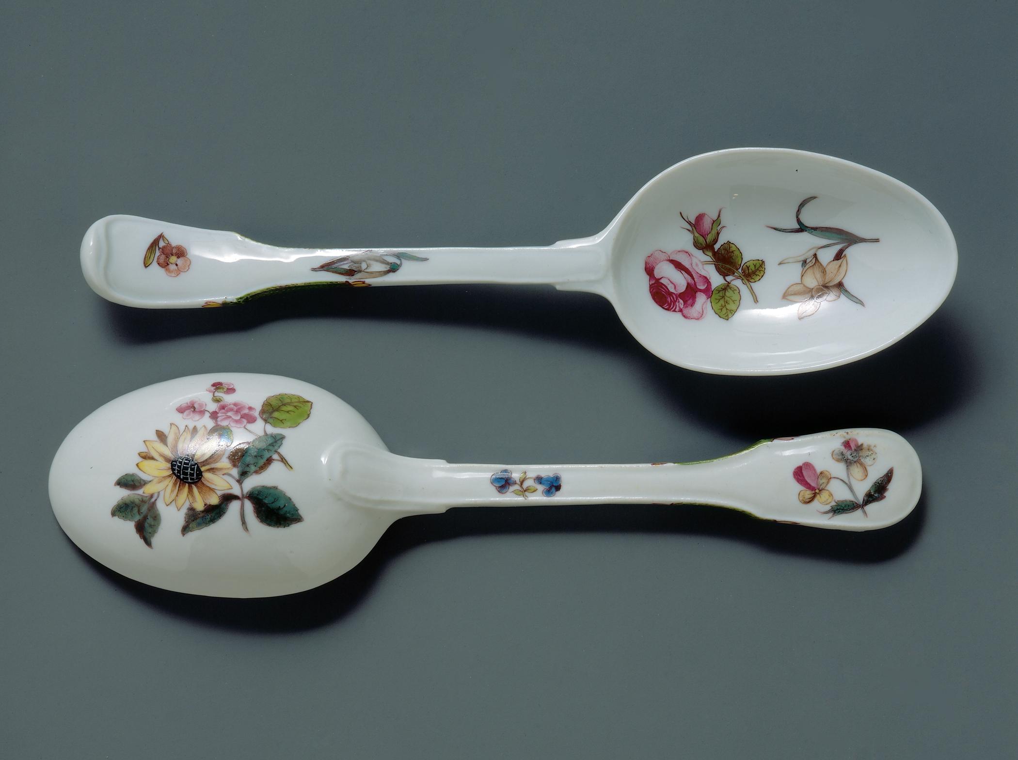 1996.0004.272.001, .002 Spoons