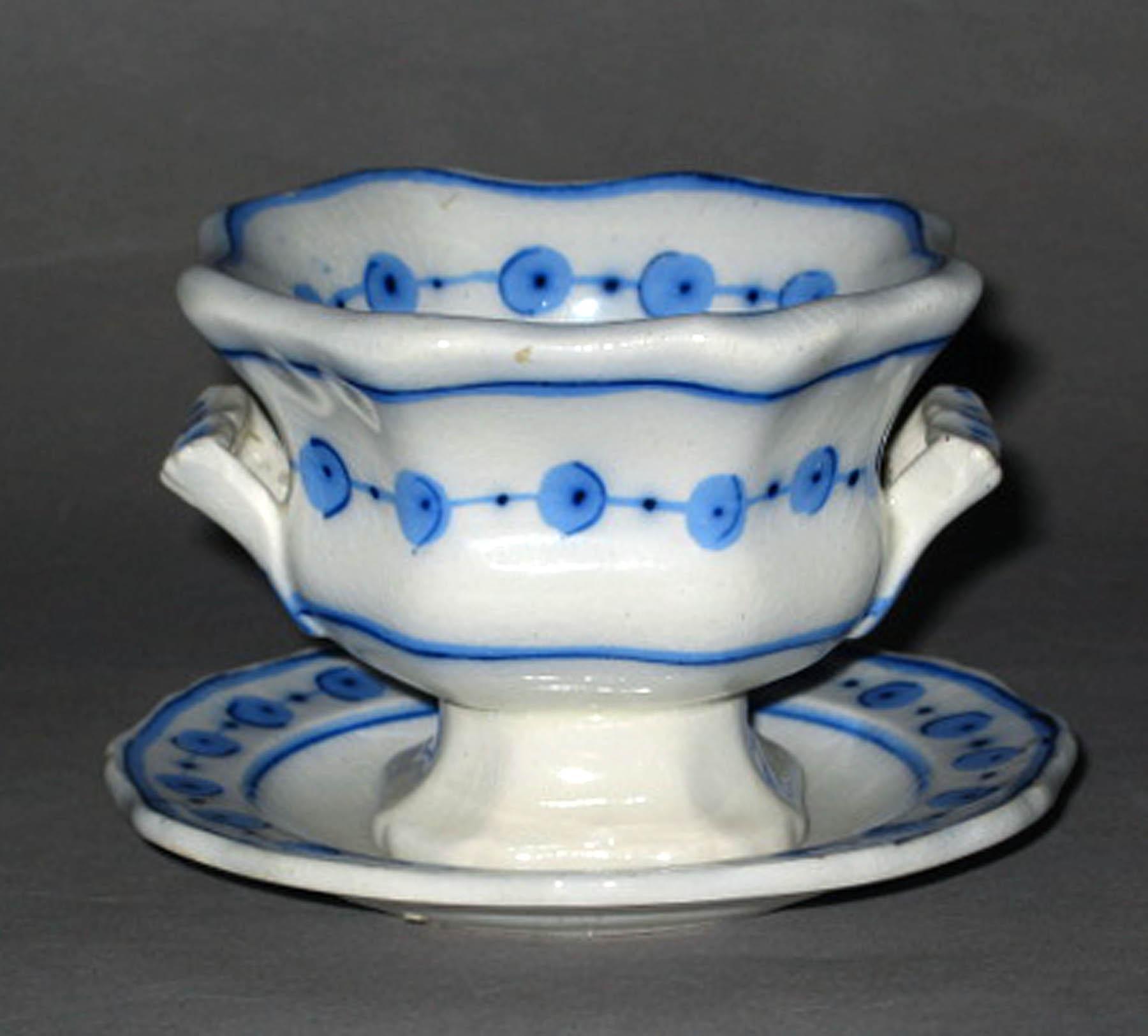 1996.0004.276.007 A, B Earthenware compote and stand
