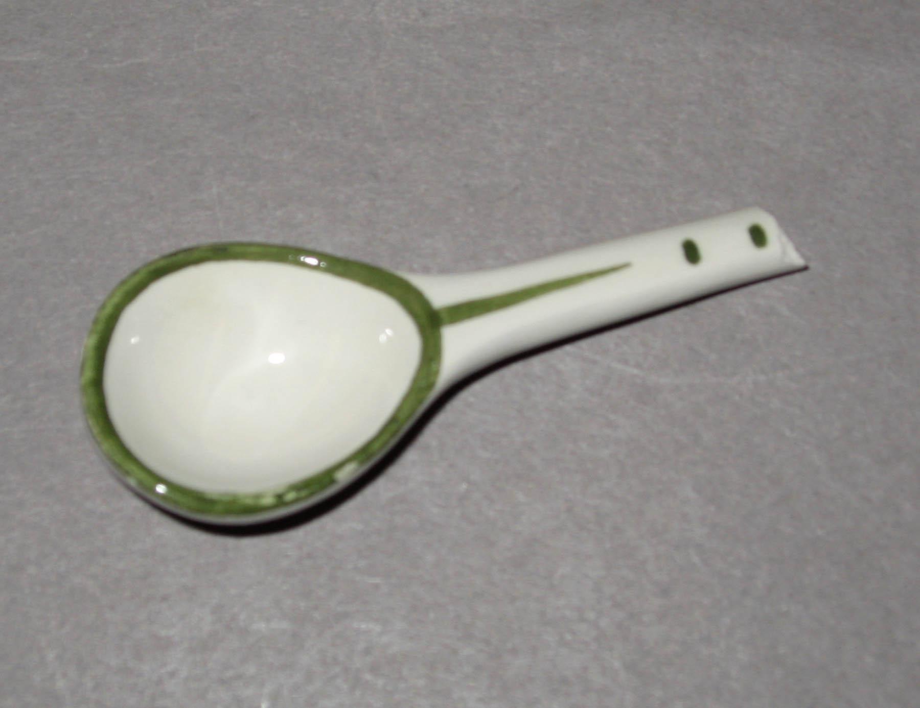 1996.0004.276.008 Miniature creamware ladle