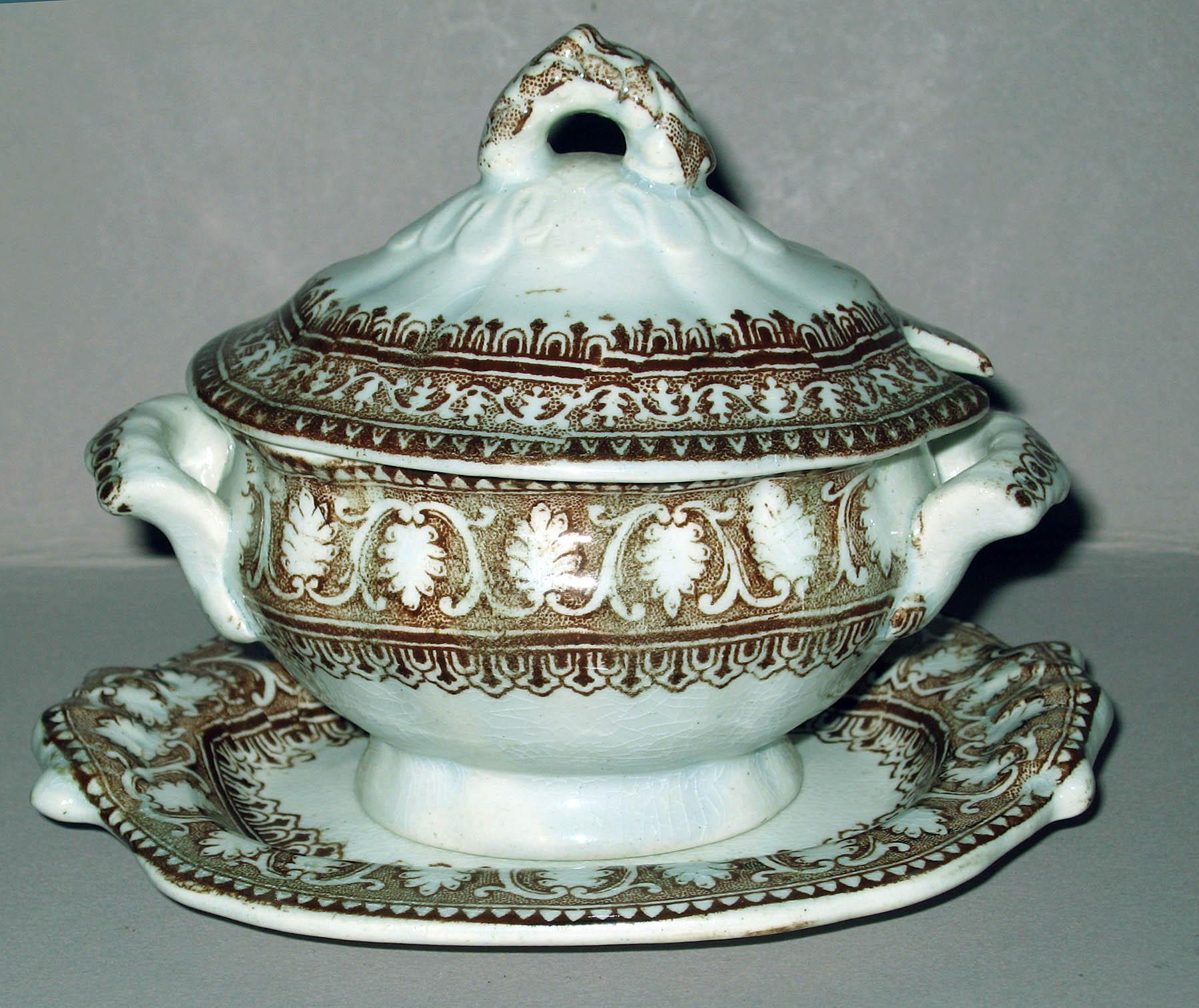 1996.0004.276.011 A- C Davenport miniature earthenware tureen and stand