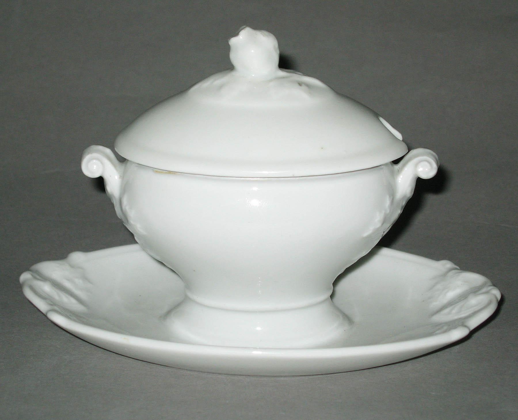 1996.0004.276.023 A, B Miniature Ginori porcelain tureen