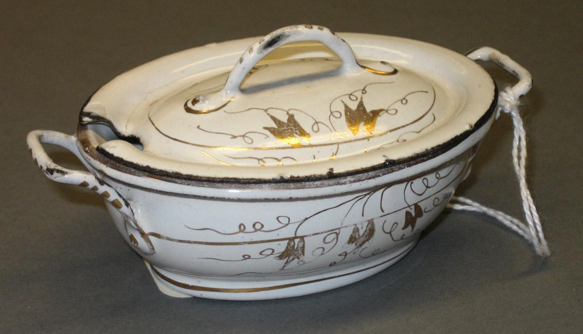 1996.0004.276.031 A, B Tureen