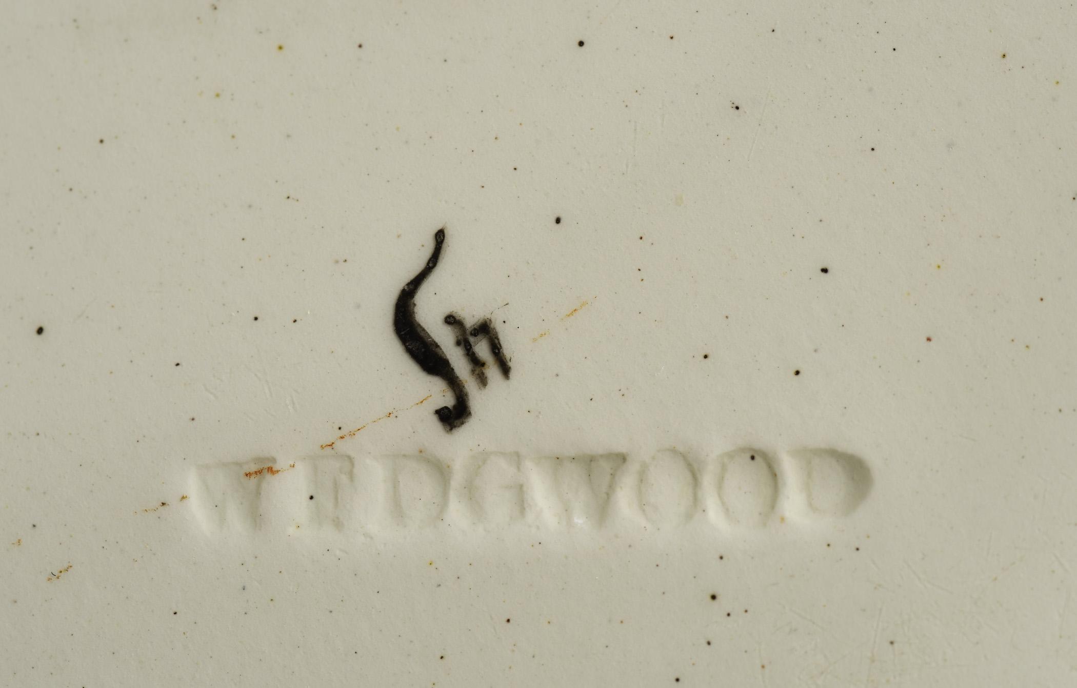 1996.0004.277 Plate, detail 2