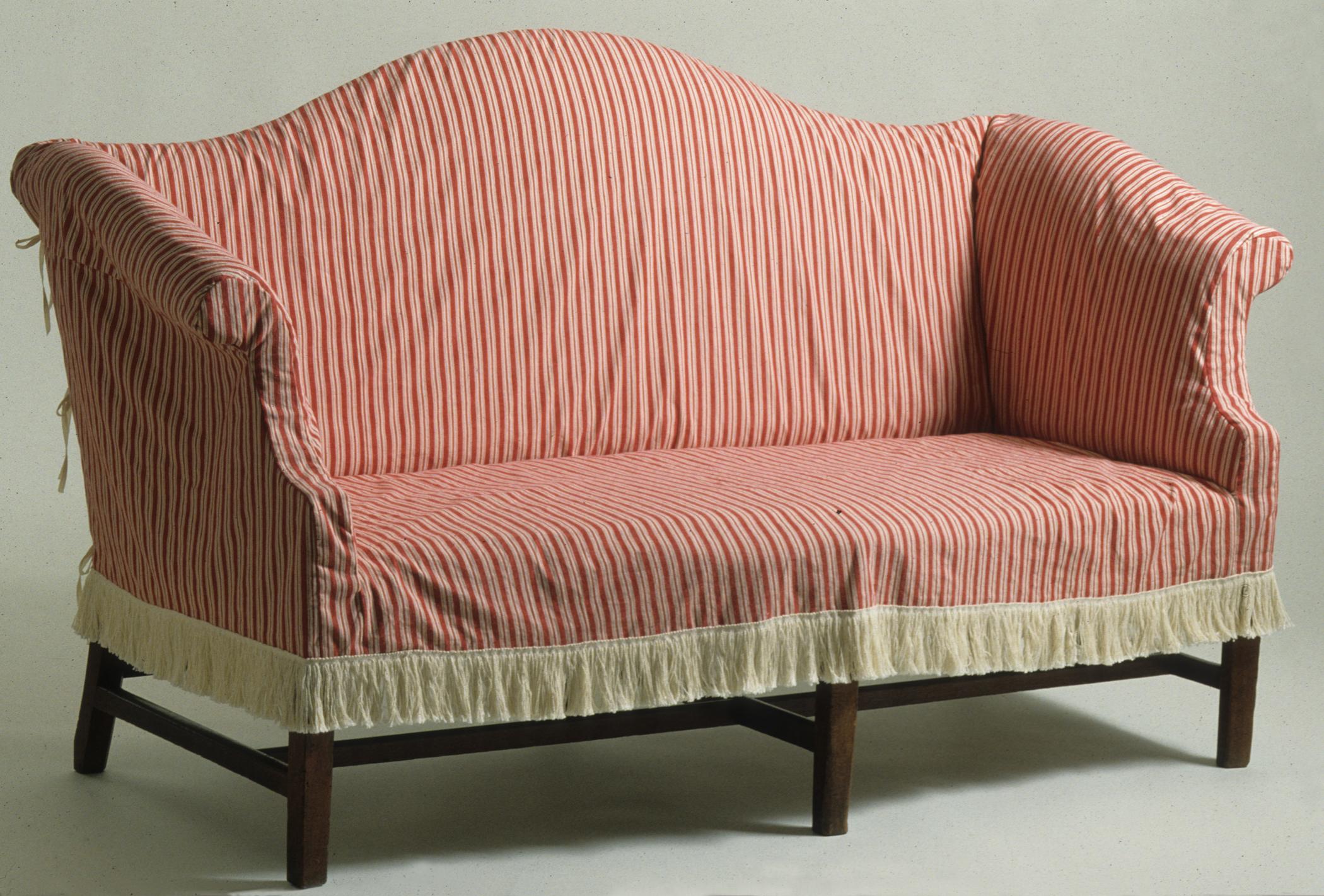 1996.0008 Sofa Front View 1