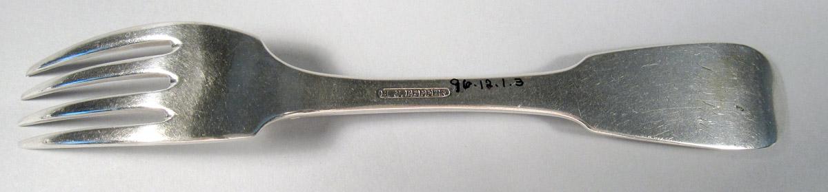 1996.0012.001.003 Silver Fork underside
