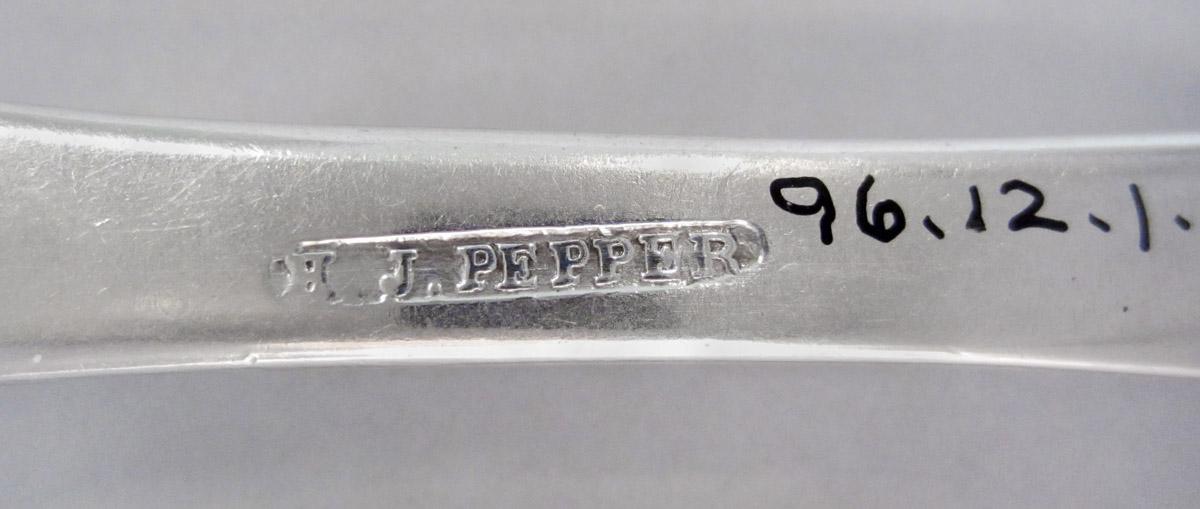 1996.0012.001.006 Fork, mark