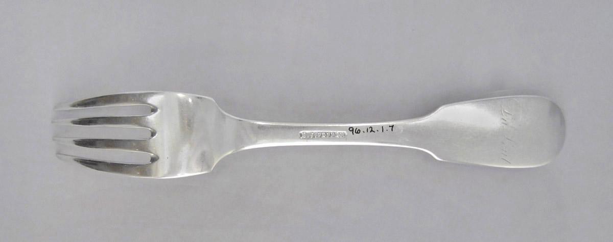 1996.0012.001.007 Fork, underside