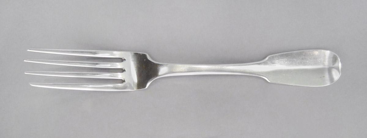 1996.0012.002.002 Fork, upper surface