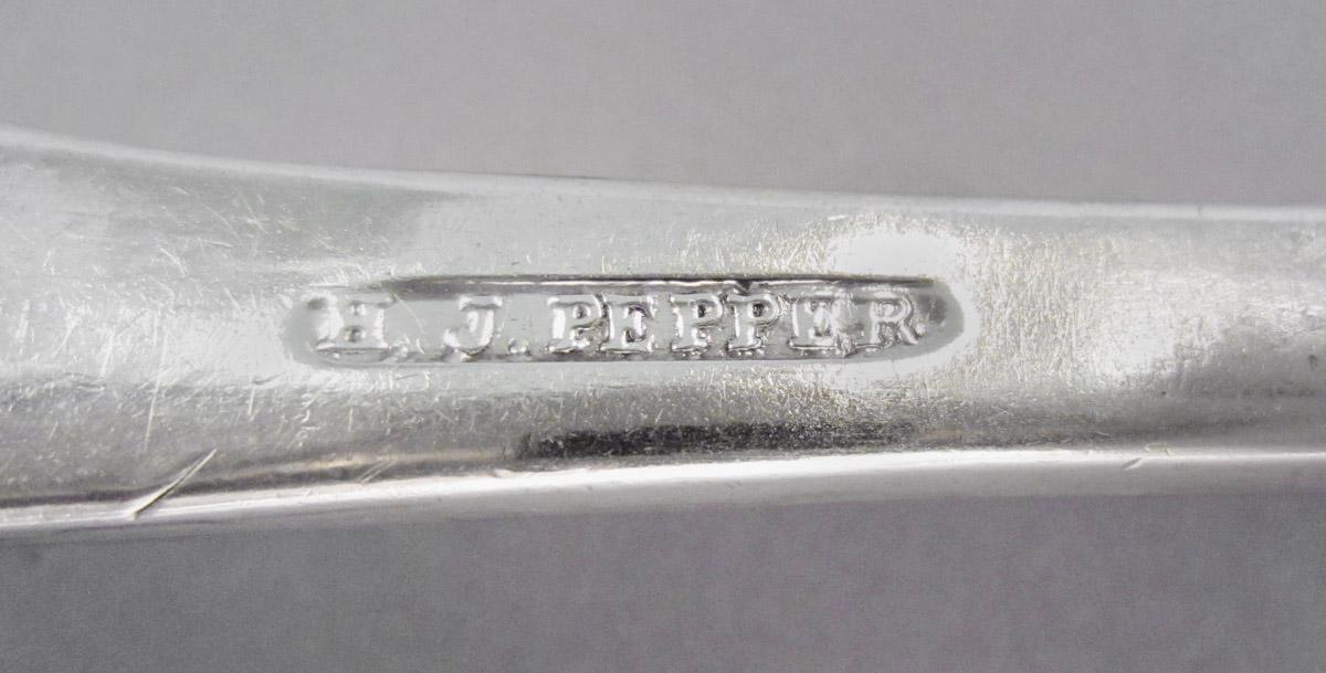 1996.0012.002.002 Fork, mark
