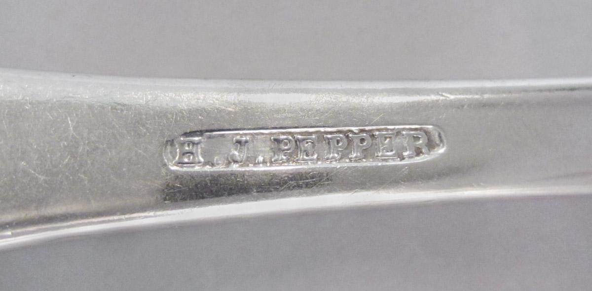 1996.0012.002.003 Fork, mark