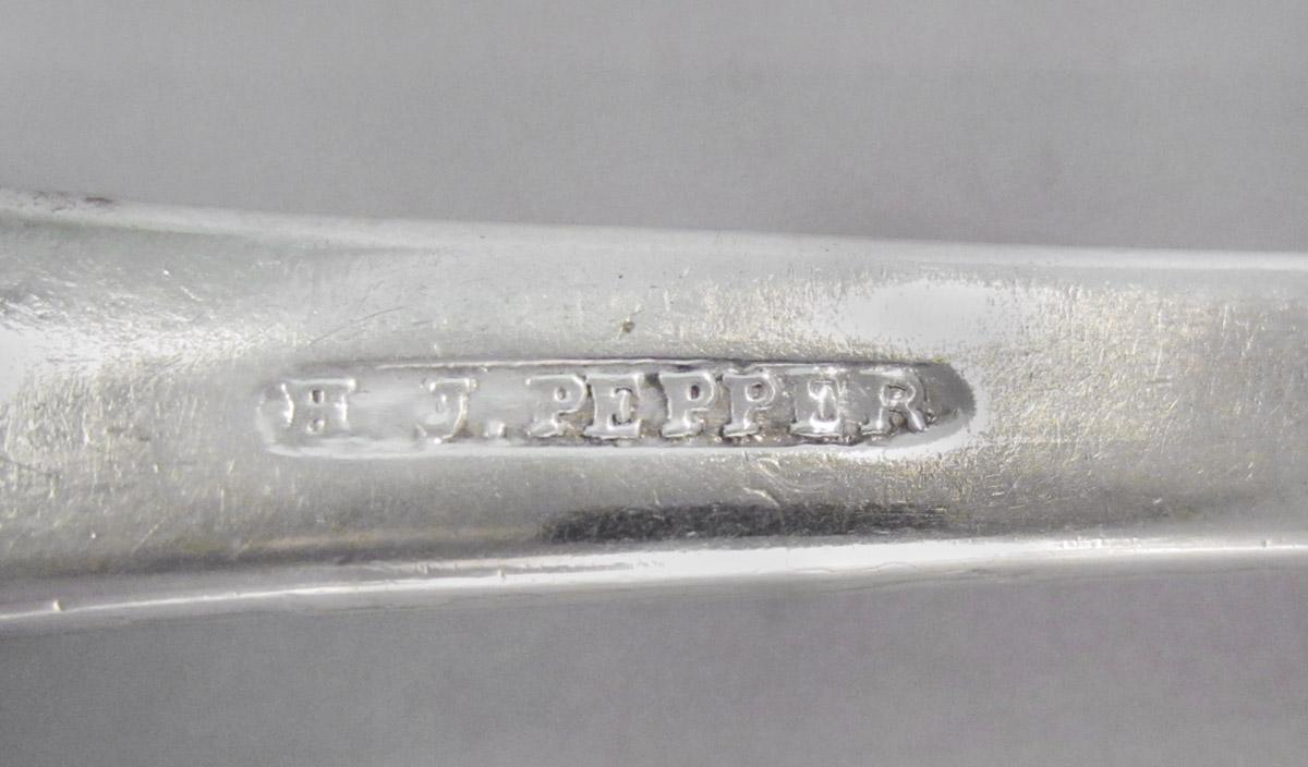1996.0012.002.004 Fork, mark