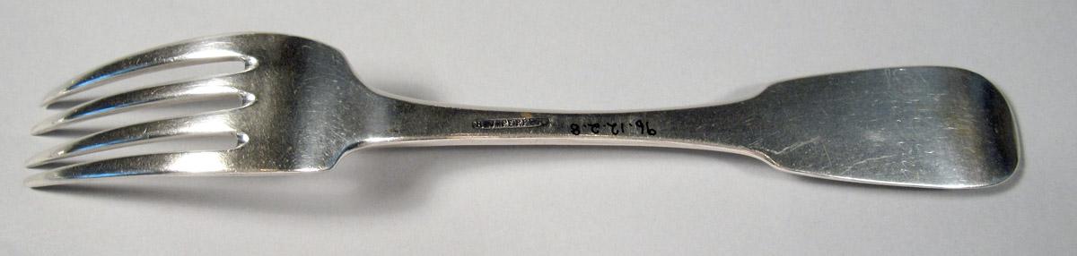 1996.0012.002.008 Silver Fork underside