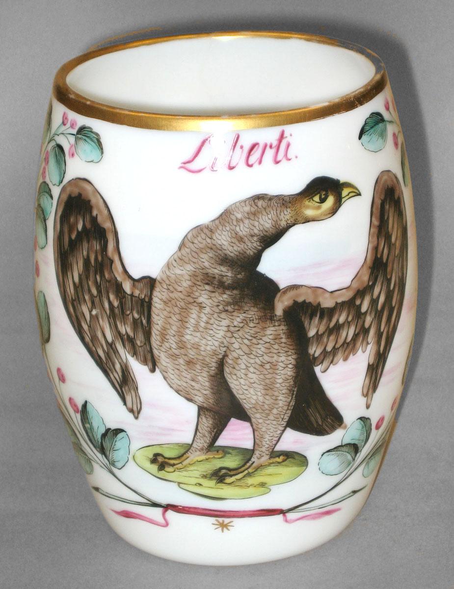 1996.0027.001 Glass mug (detail)