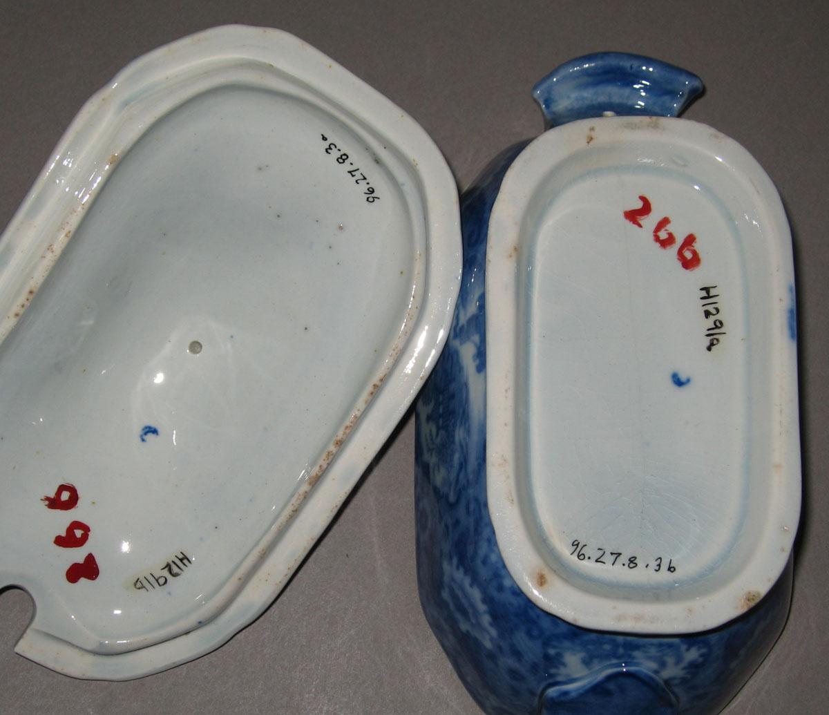 1996.0027.008.003 A, B Pearlware tureen (undersides)