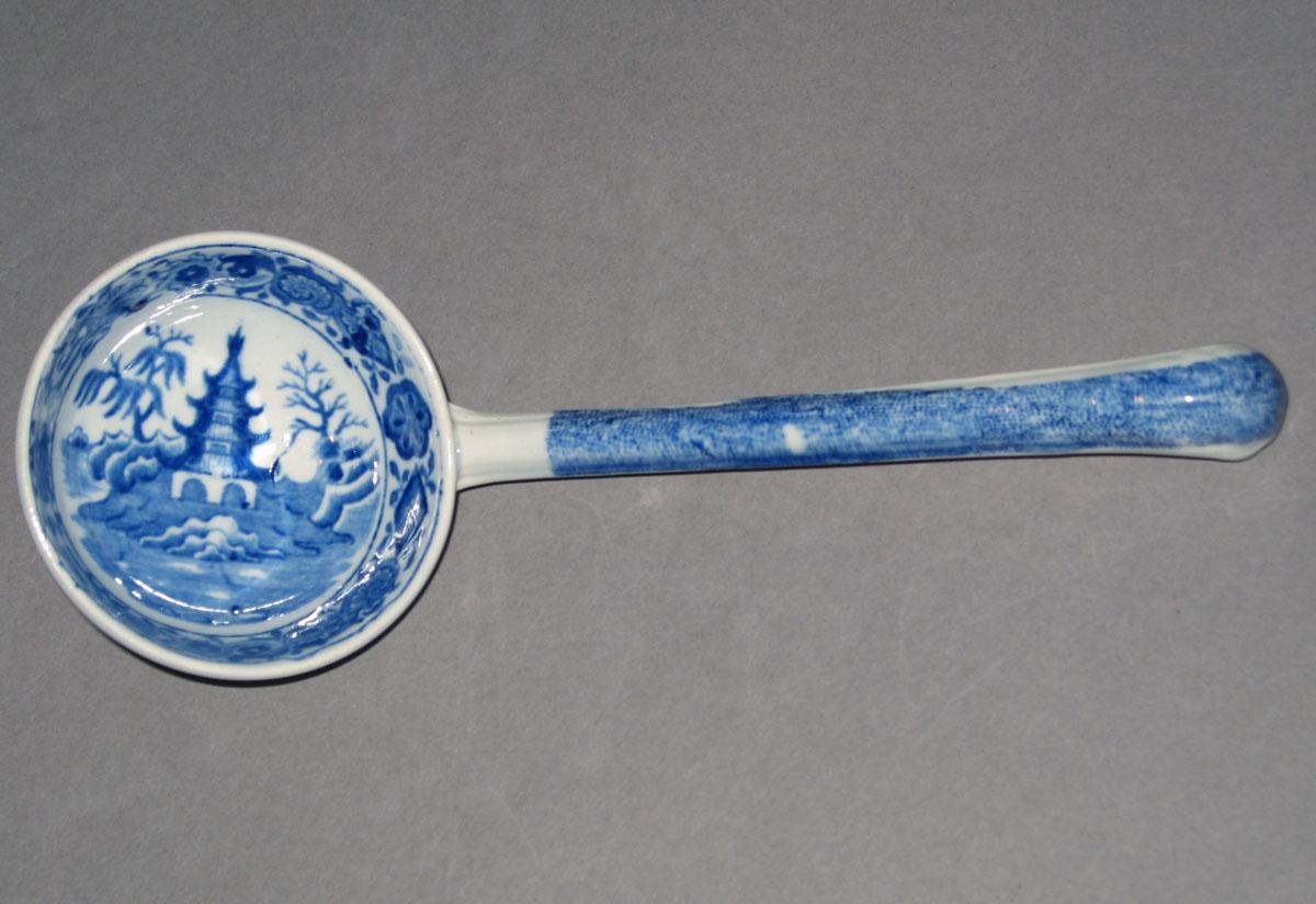 1996.0027.008.003 C Pearlware ladle
