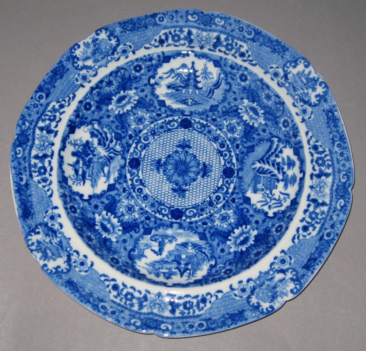 1996.0027.008.022 Pearlware plate