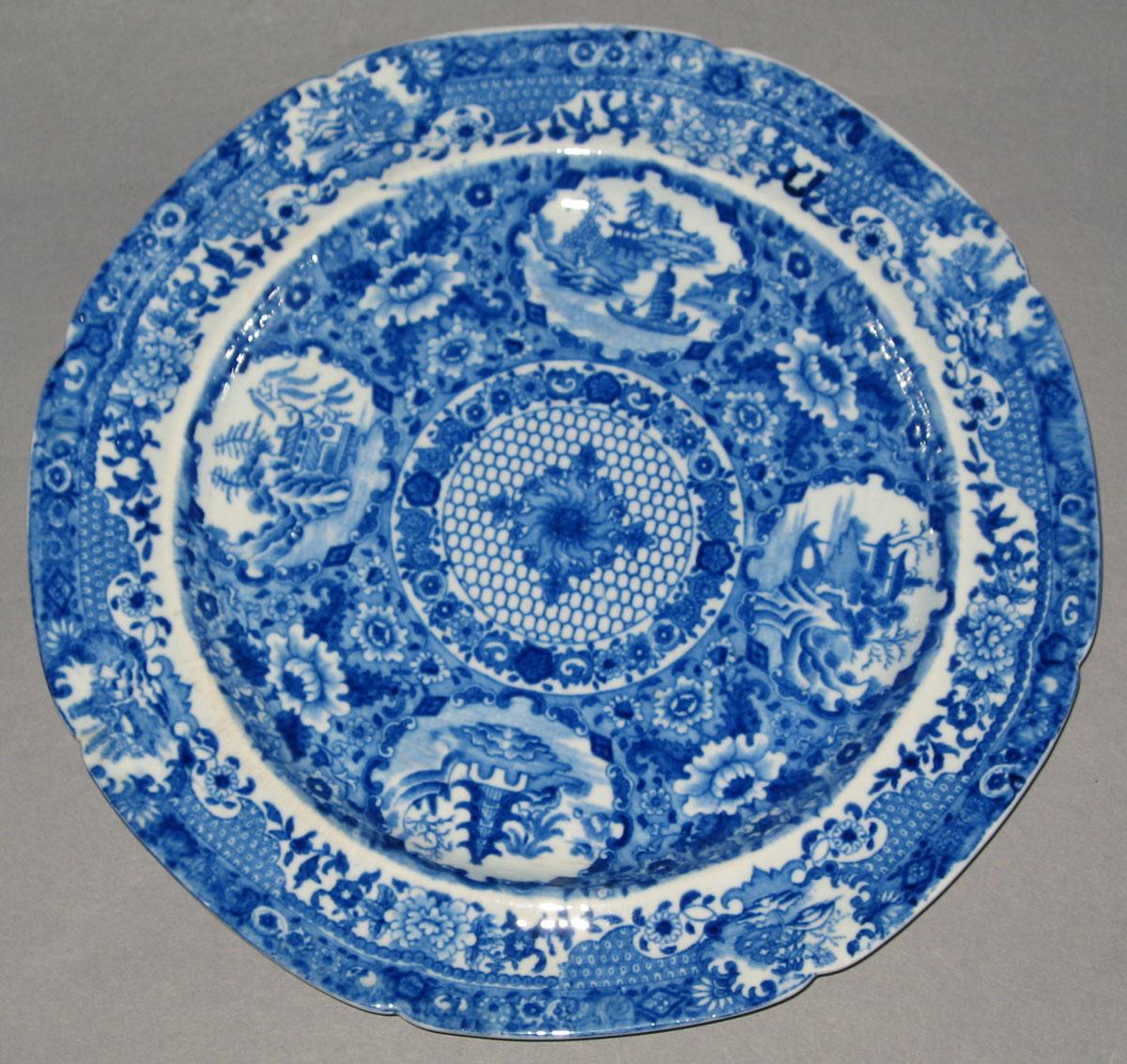 1996.0027.008.032 Pearlware plate