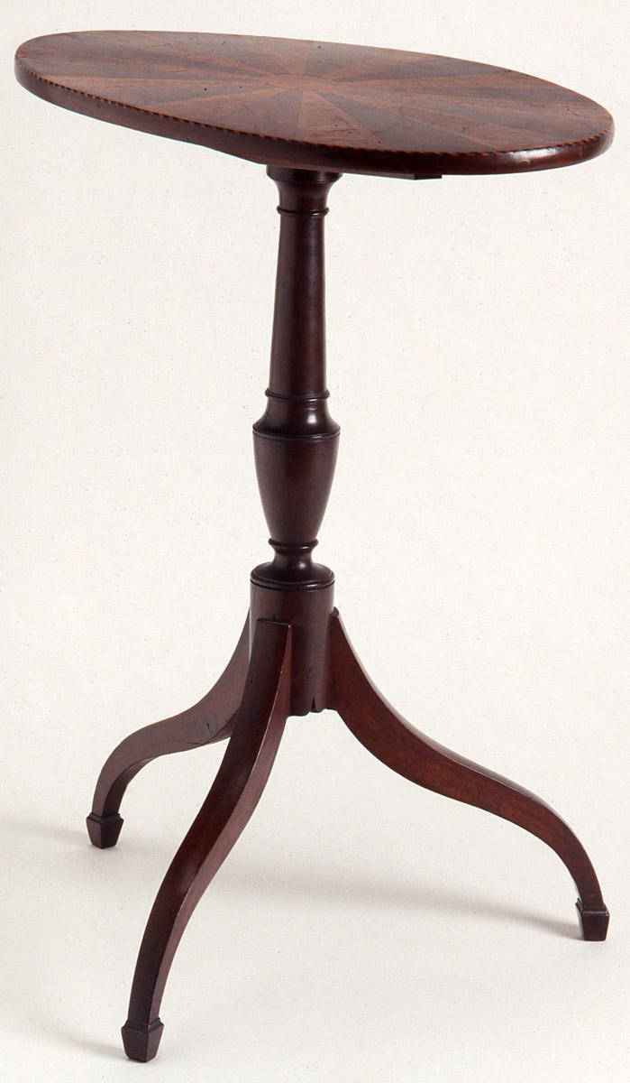 1958.0135.006 Candlestand