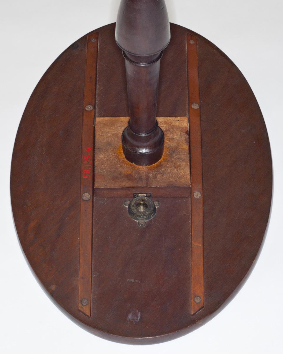 1958.0135.006 Candlestand (detail 9)