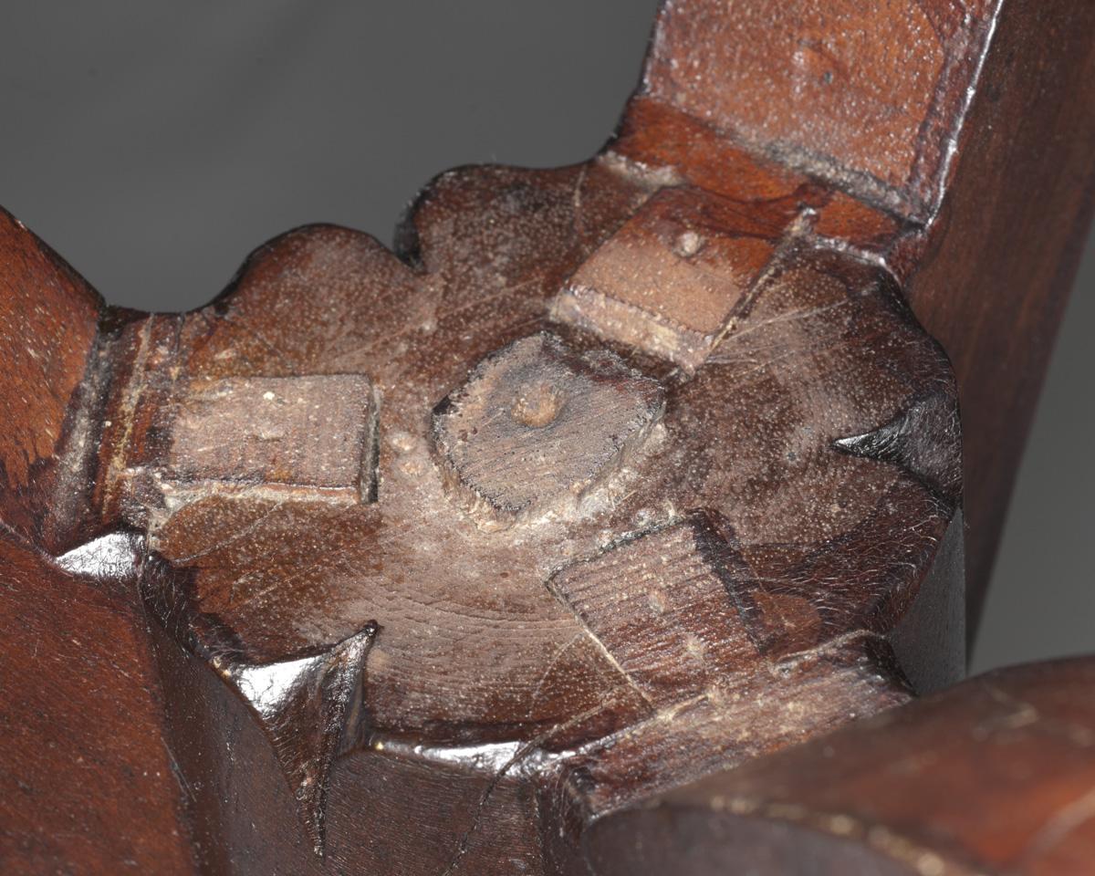 1958.0135.006 Candlestand (detail 1)