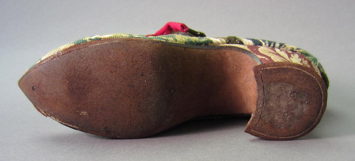 1997.0003.001 Shoe, Sole