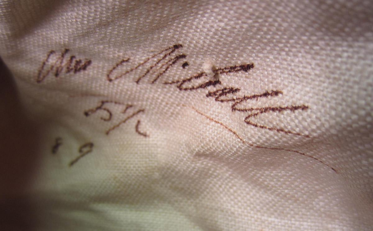 1997.0003.002 A Half boots, Marks