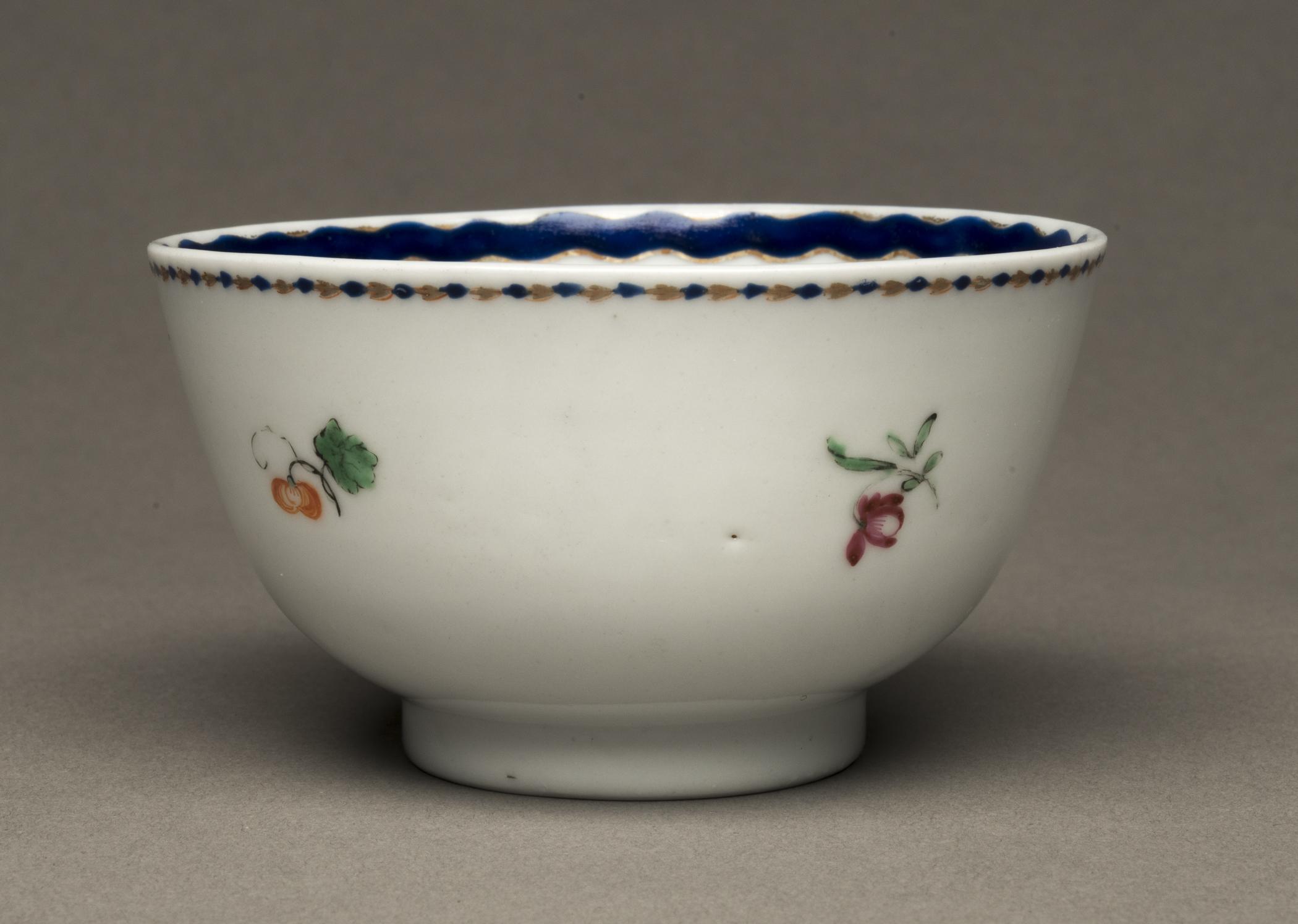 1958.0135.010 A Teacup, view 2
