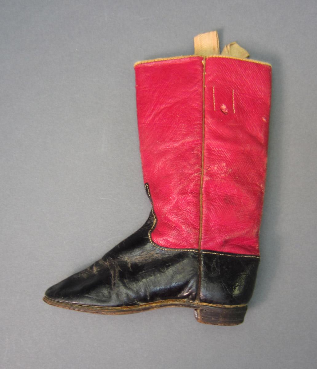 1997.0003.004 B Boot, View 2
