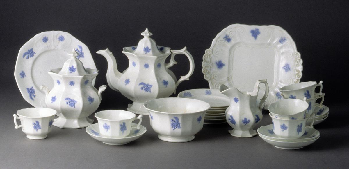 1997.0009.001 Tea Set