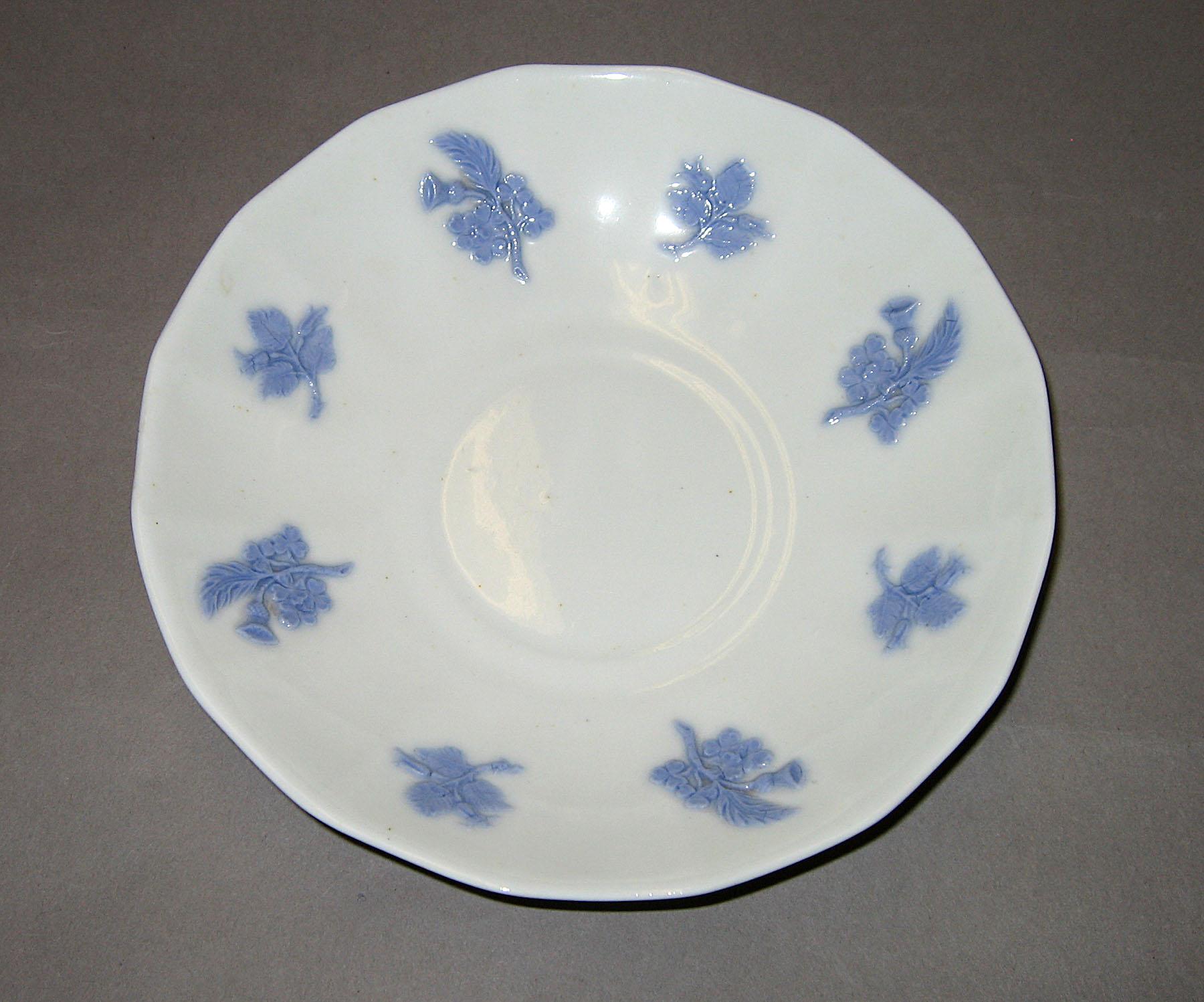 1997.0009.001.012 Saucer