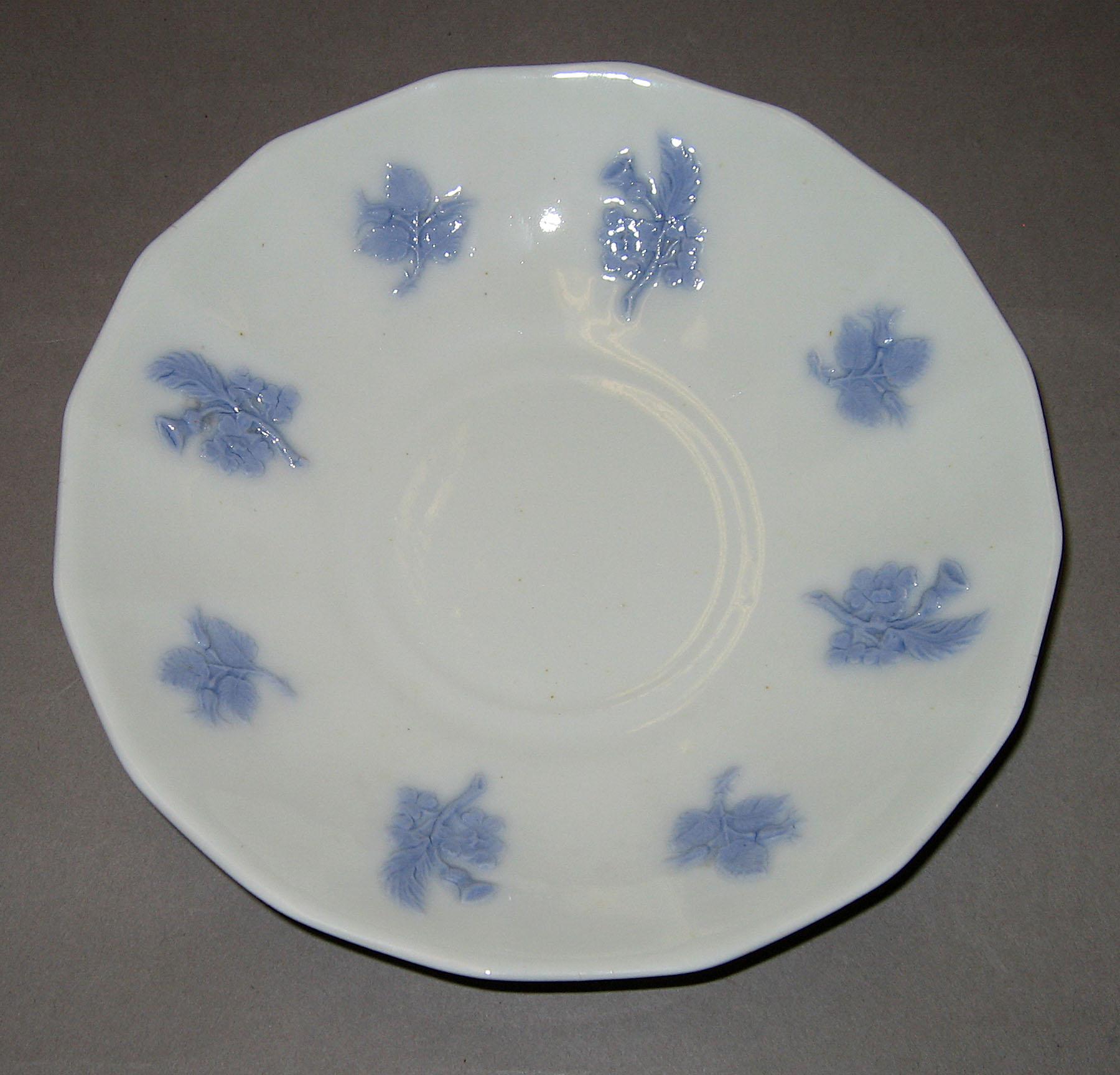 1997.0009.001.015 Saucer