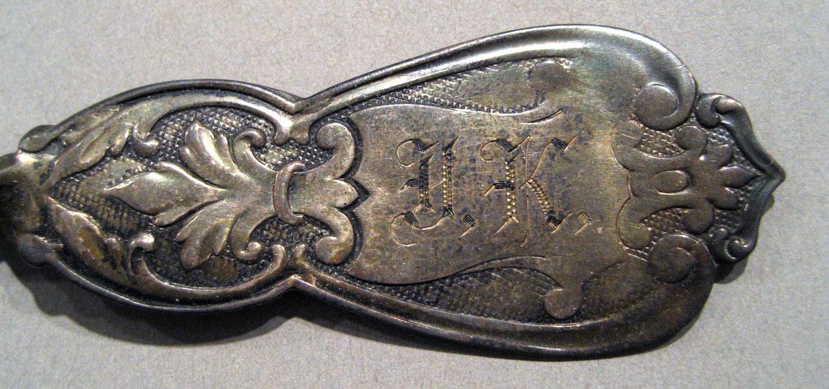1997.0028.005 Silver Spoon engraving upper surface