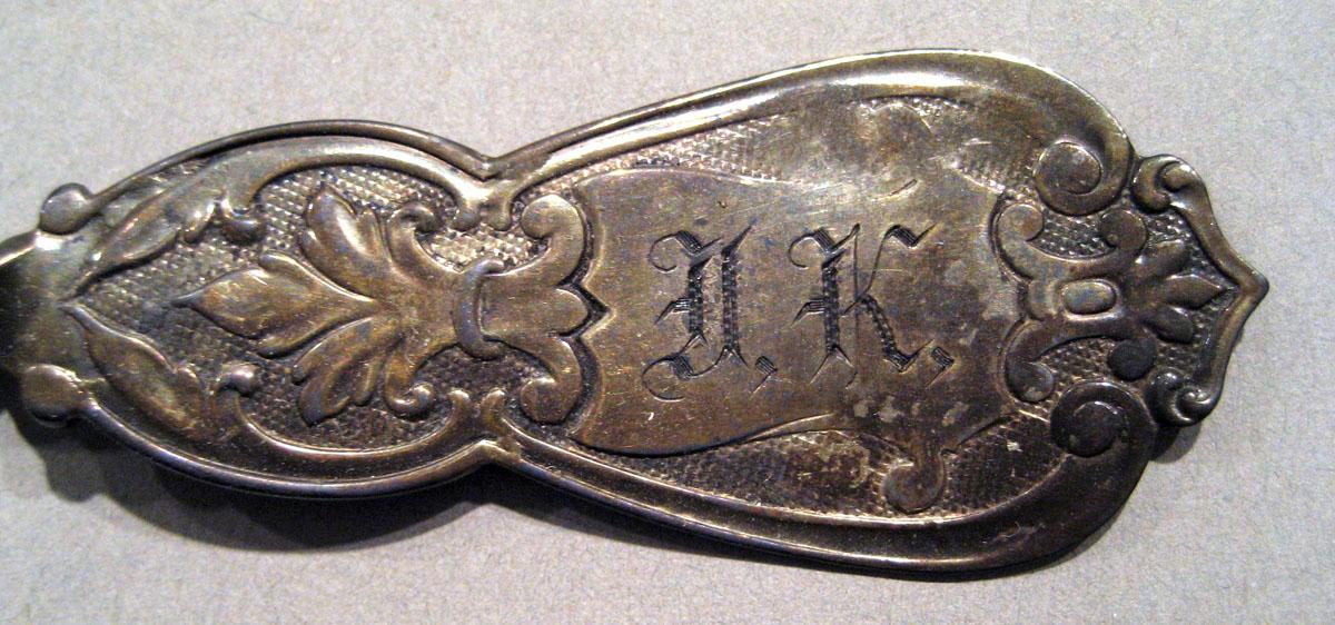 1997.0028.006 Silver Spoon engraving upper surface