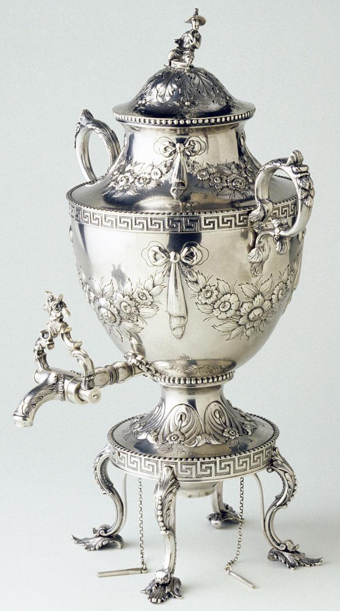 1997.0039 A-C Tea Urn, view 1