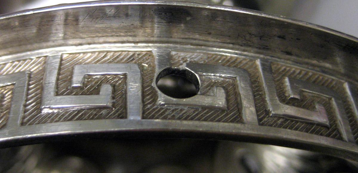 1997.0039 Silver Urn base detail