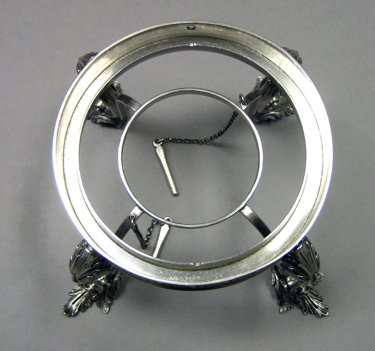 1997.0039 Silver Urn stand upper surface